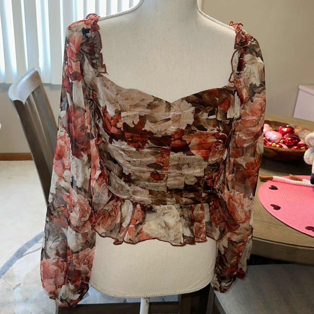 Baevely floral top from lane 201 size large
